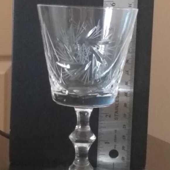 Crystal Pinwheel Wine Glasses set of THREE - Picture 9 of 9